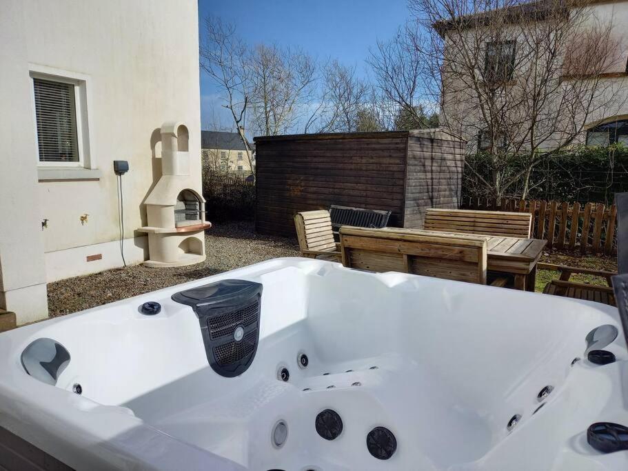 Dovecote Lodge On The 5 Star Lough Erne Resort Ballycassidy Zewnętrze zdjęcie