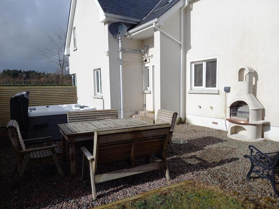 Dovecote Lodge On The 5 Star Lough Erne Resort Ballycassidy Zewnętrze zdjęcie